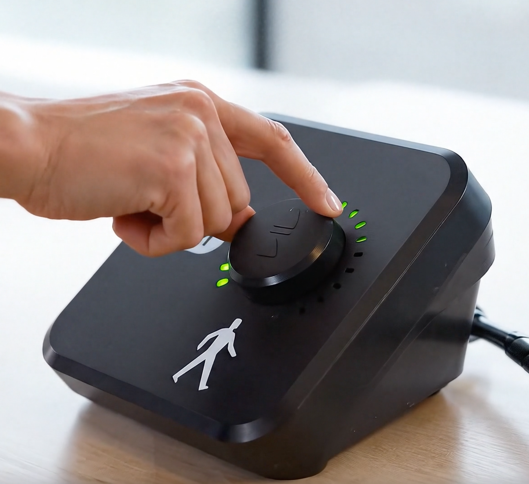 Adjusting speed using the knob on the Unsit control panel